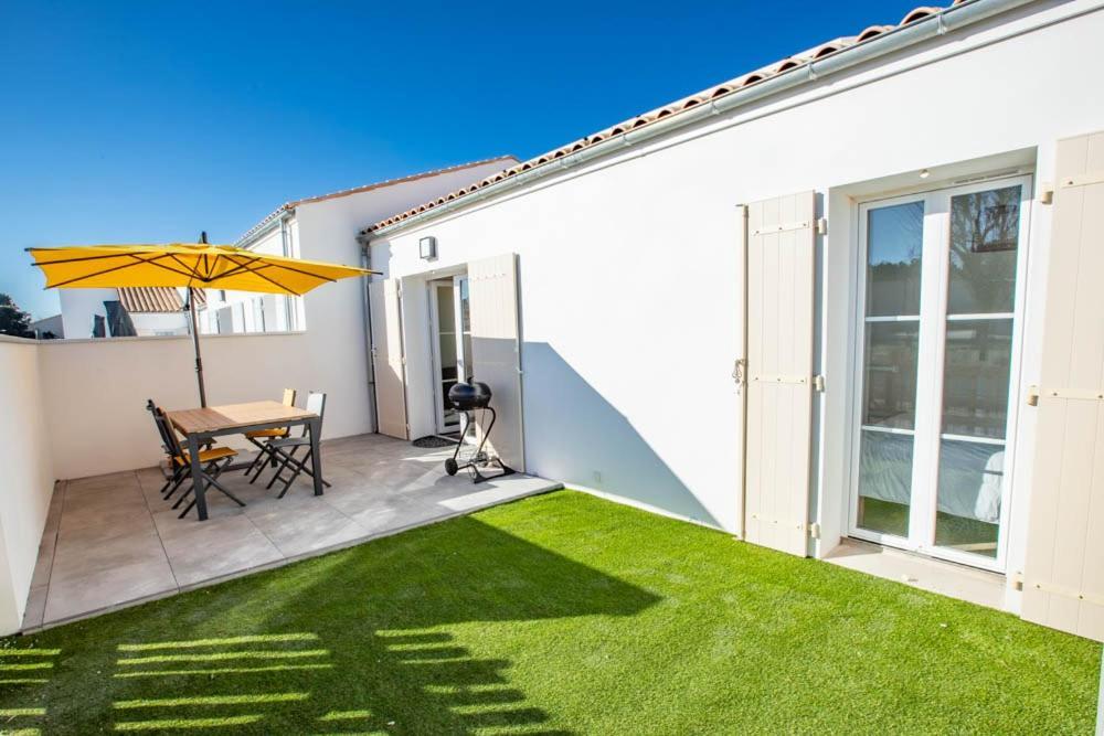 Le Vaisseau Maison Avec Piscine/Parking/Wifi/Plages 5Kms Ле Мат Екстериор снимка