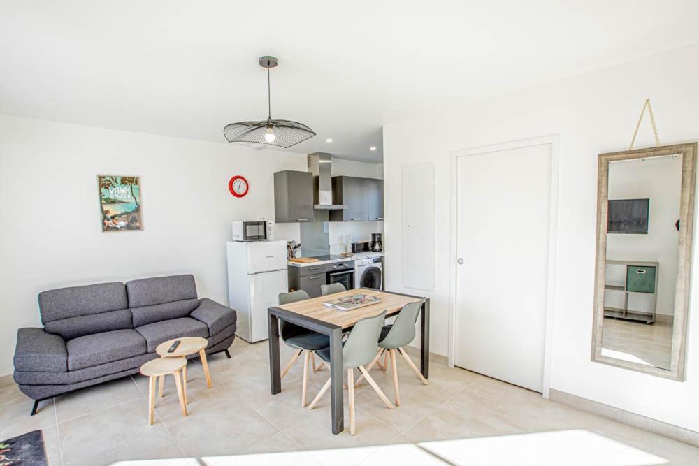 Le Vaisseau Maison Avec Piscine/Parking/Wifi/Plages 5Kms Ле Мат Екстериор снимка