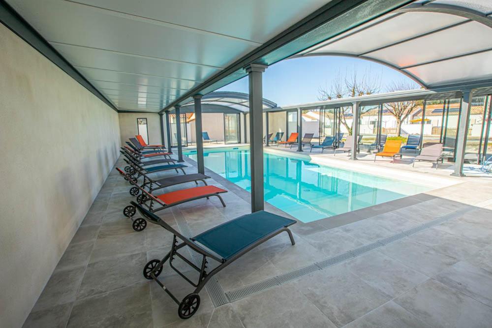 Le Vaisseau Maison Avec Piscine/Parking/Wifi/Plages 5Kms Ле Мат Екстериор снимка