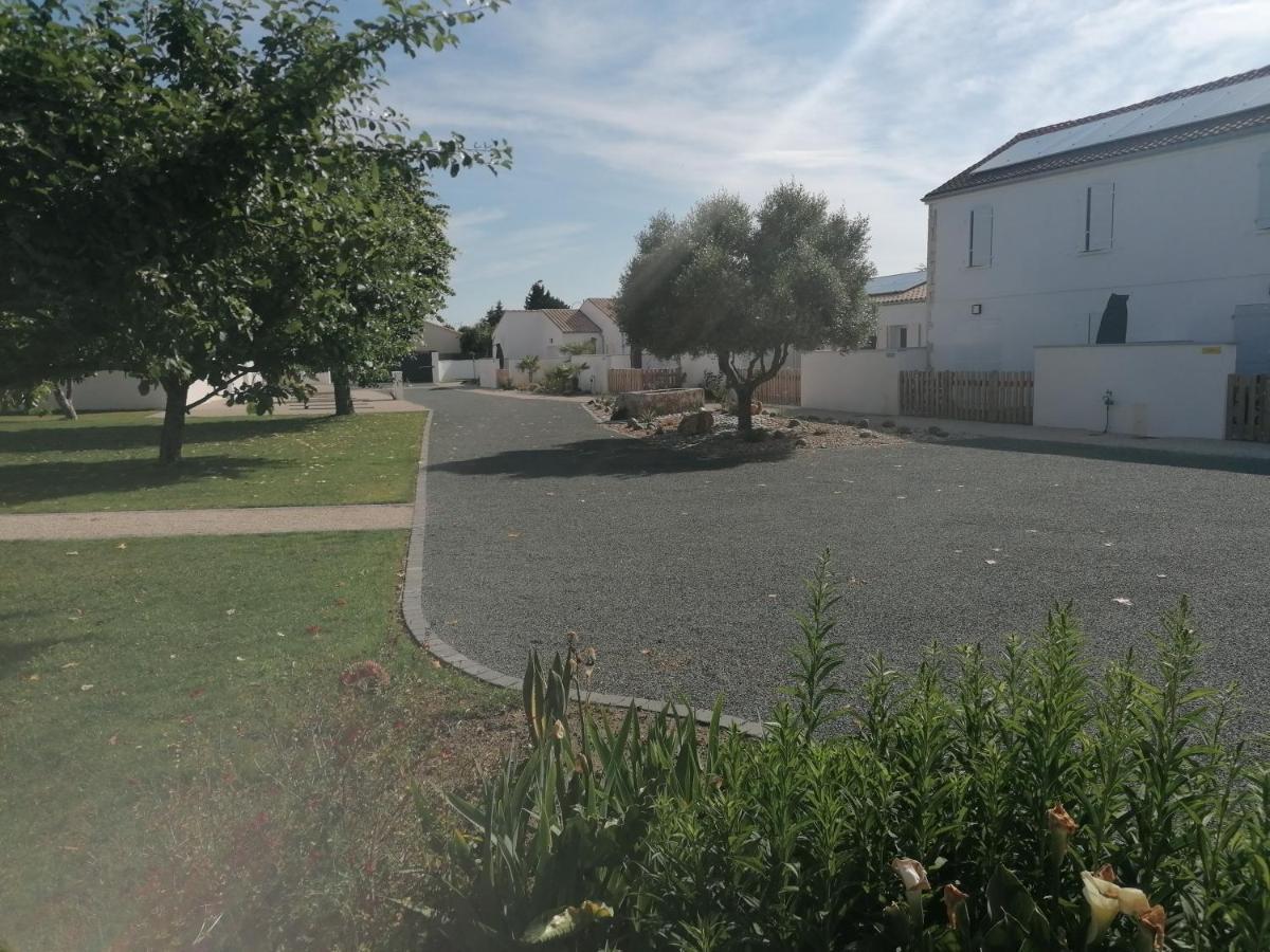 Le Vaisseau Maison Avec Piscine/Parking/Wifi/Plages 5Kms Ле Мат Екстериор снимка
